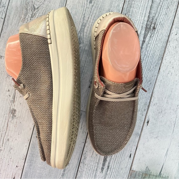 Hey Dude Shoes - Picture 10 of 14